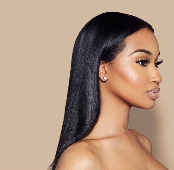 Lace Front Wig: Lisse